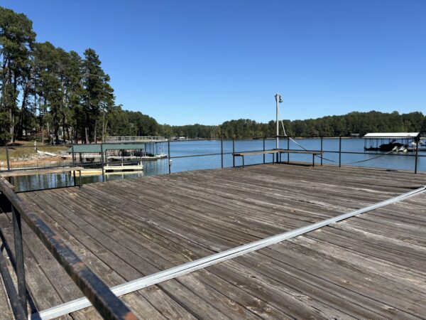 30' x 28' Flat Top with Sundeck Steel Dock - Image 2