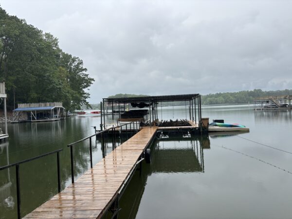 32' x 32' Flat Roof Steel Dock