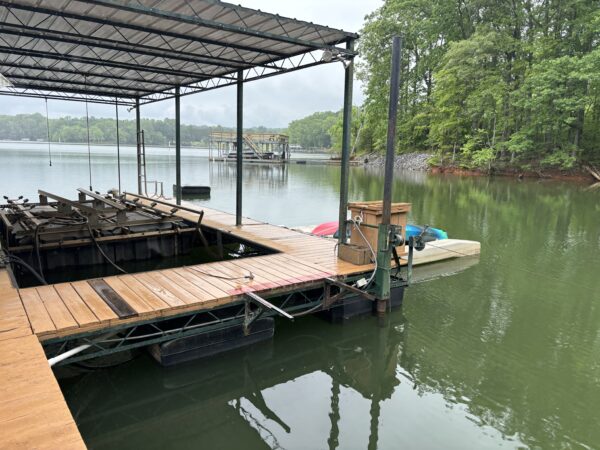 32' x 32' Flat Roof Steel Dock - Image 2