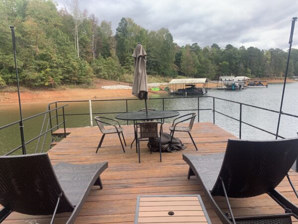 18' x 28' Flat Top with Sundeck Steel Dock - Image 2