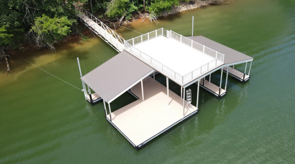 Professional Boat Dock Cleaning on Lake Lanier | Boat Dock Cleaning on Lake Chatuge