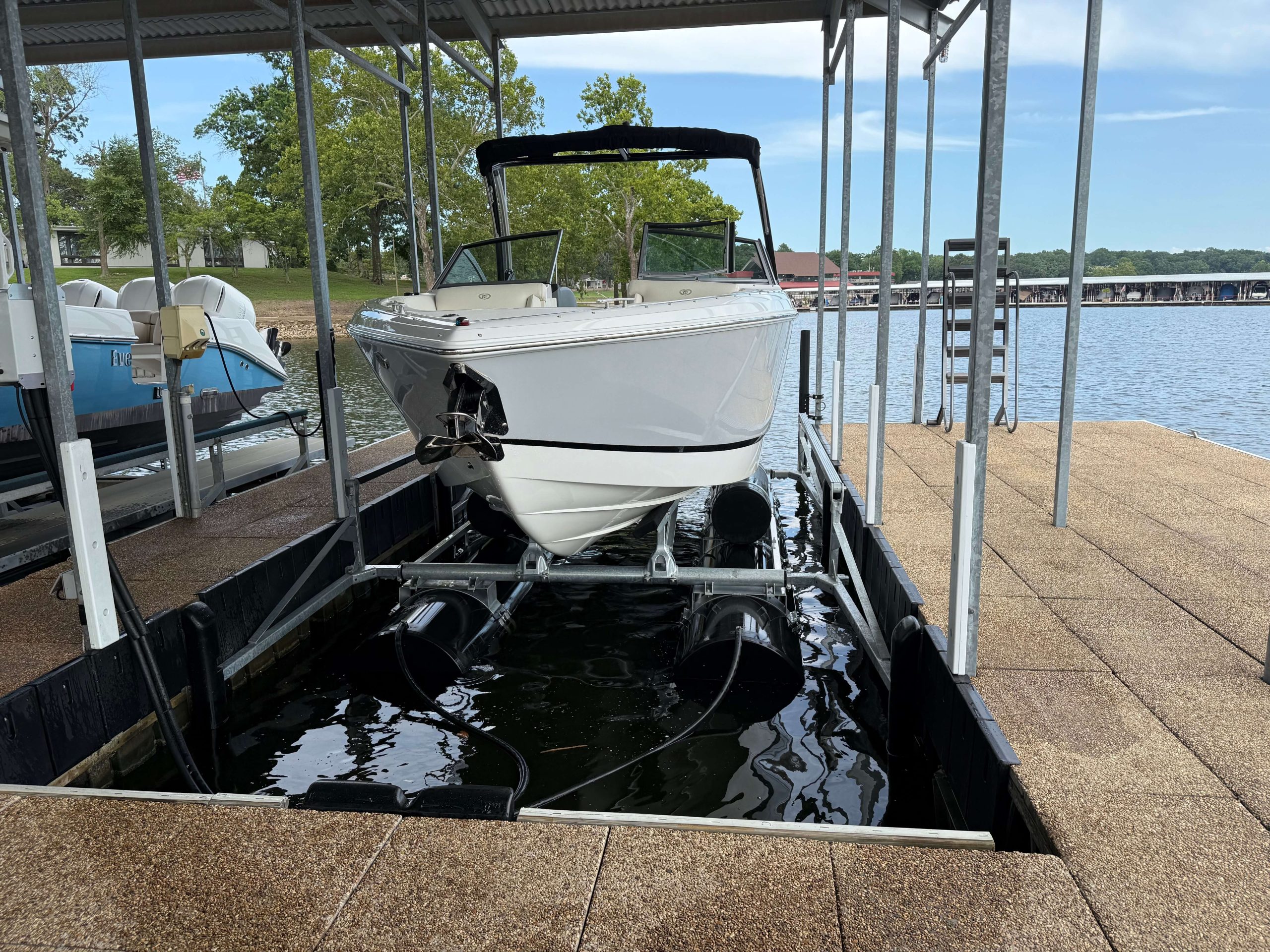 DuraTek HD-X Series boat lift installed by Martin Docks