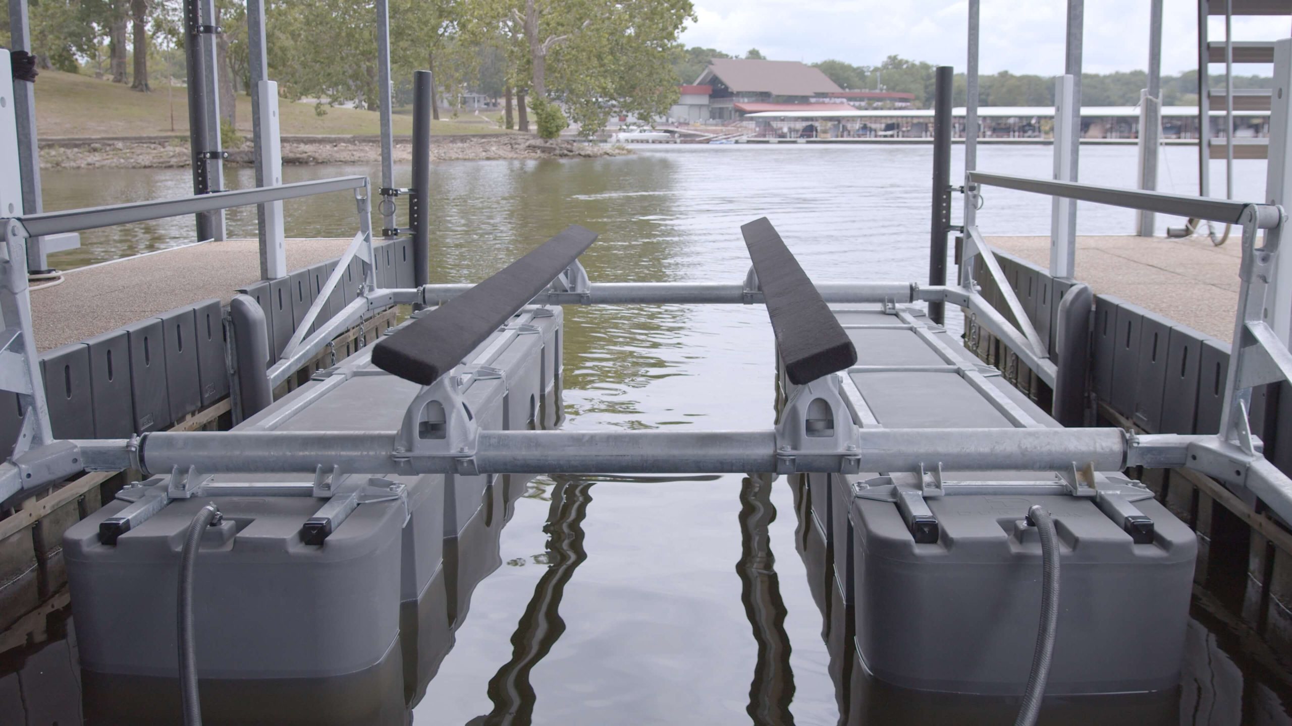 DuraTek Shallow Water Series lift installed by Martin Docks