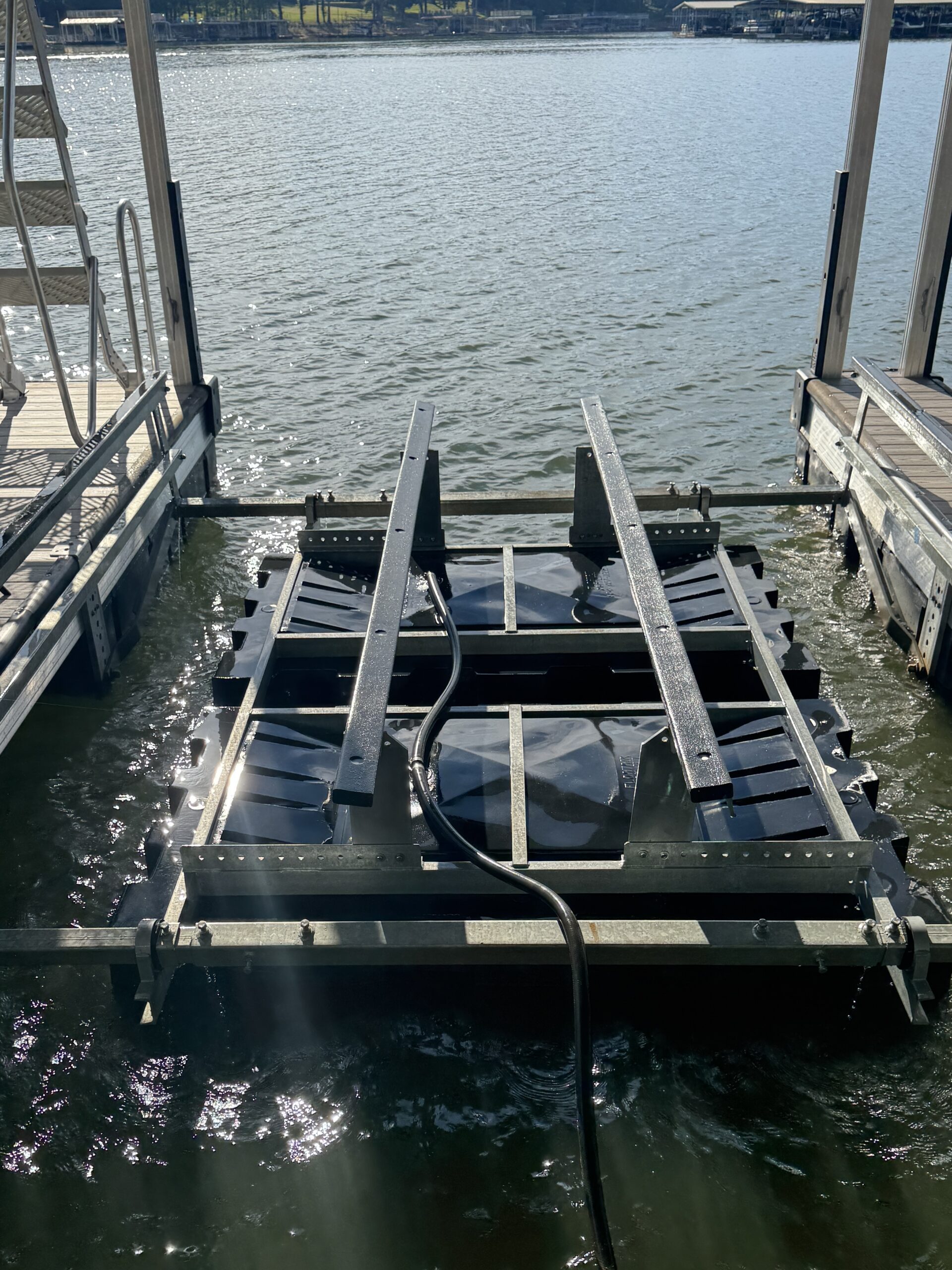 Float Air 6,000LB V-Hull Lift - Lake Lanier